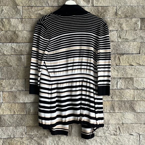 WHBM striped cardigan - Picture 5 of 6